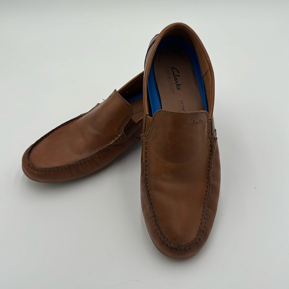Clark's Leather driving shoes men's size 10 M Extreme Comfort. Mint condition!